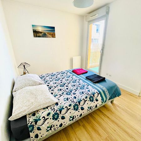 Appartement Avec Place De Parking Et Piscine Villefranche-sur-Saône Εξωτερικό φωτογραφία